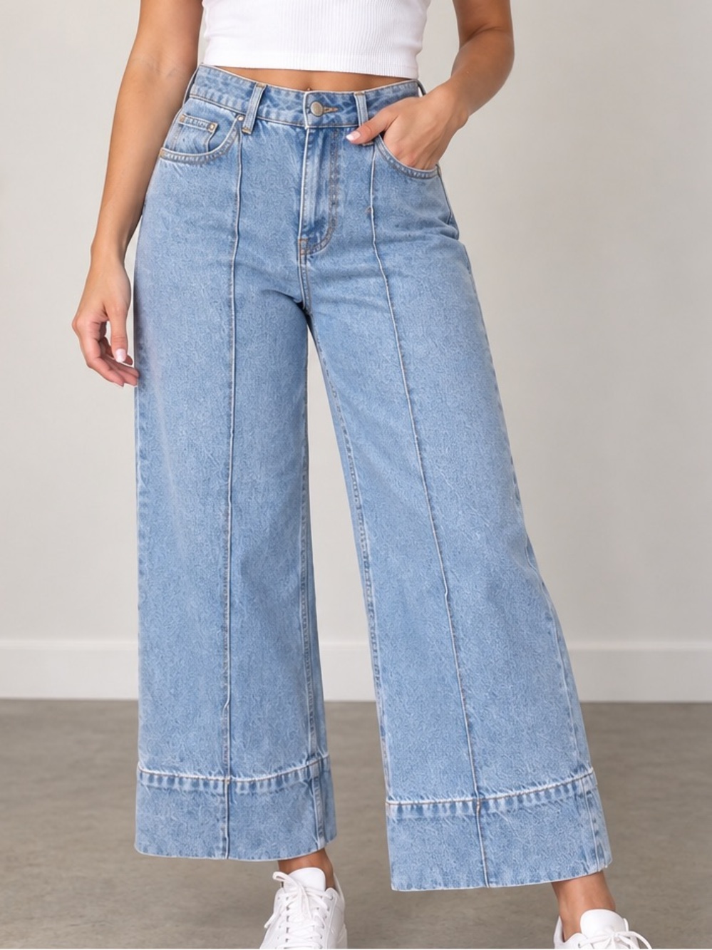 Zara Wide Leg Ankle Jeans – Light Wash – US 2 / EU 34